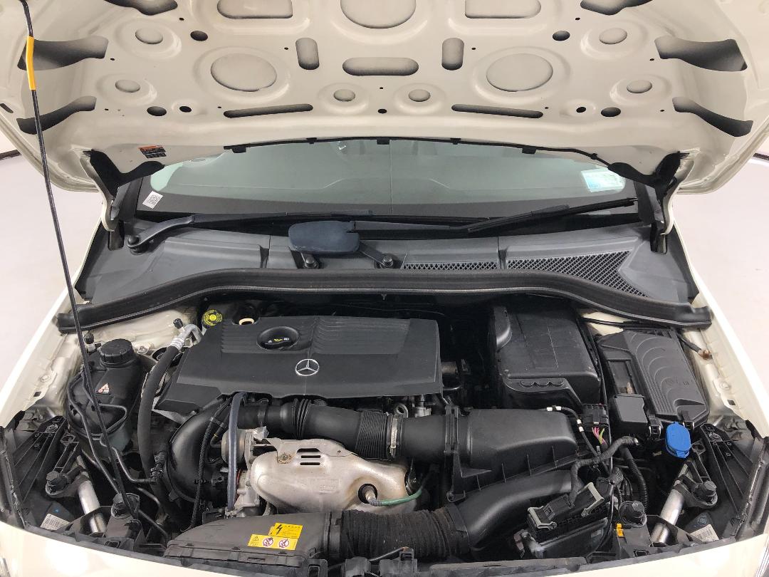 Photo '13' of Mercedes-Benz B180