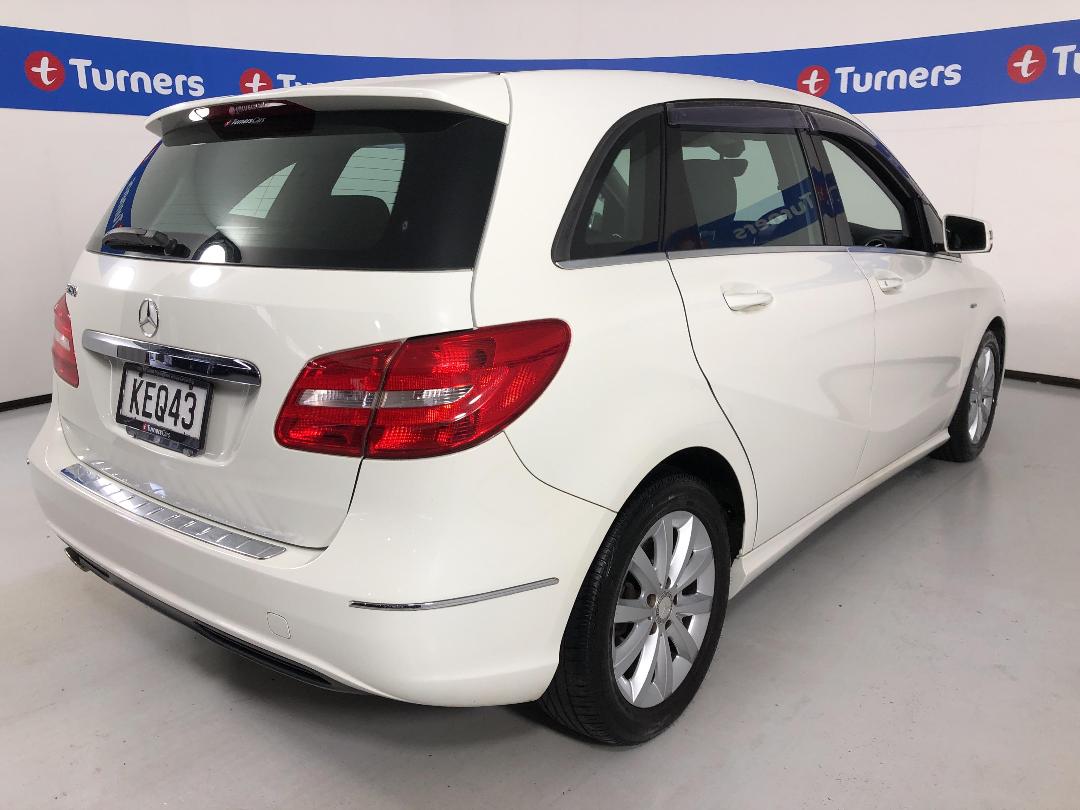 Photo '7' of Mercedes-Benz B180