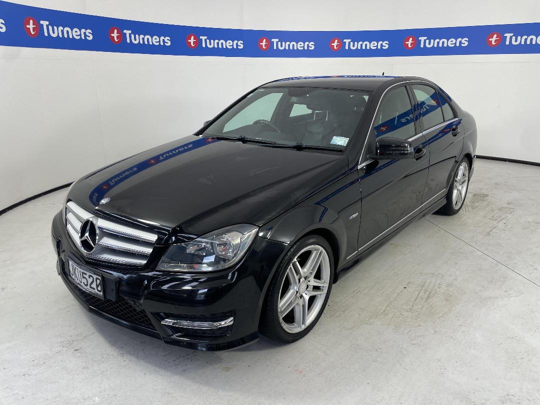 Photo '4' of Mercedes-Benz C-Class