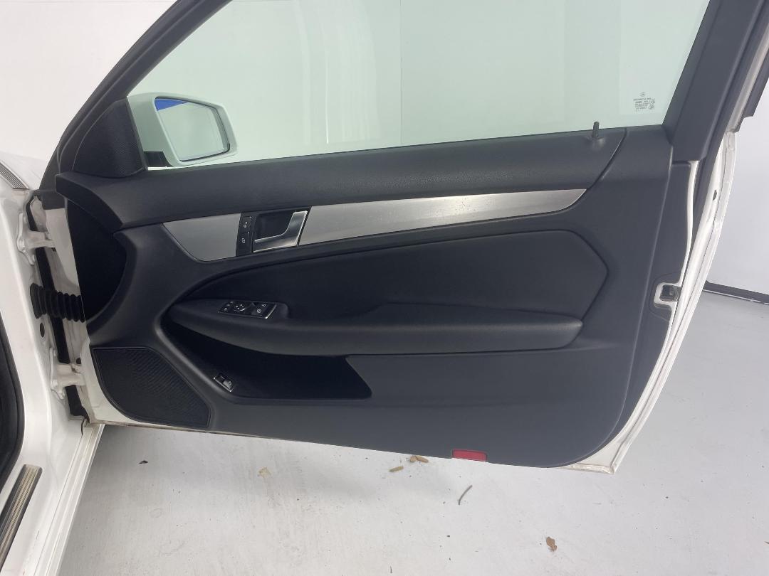 Photo '15' of Mercedes-Benz C180