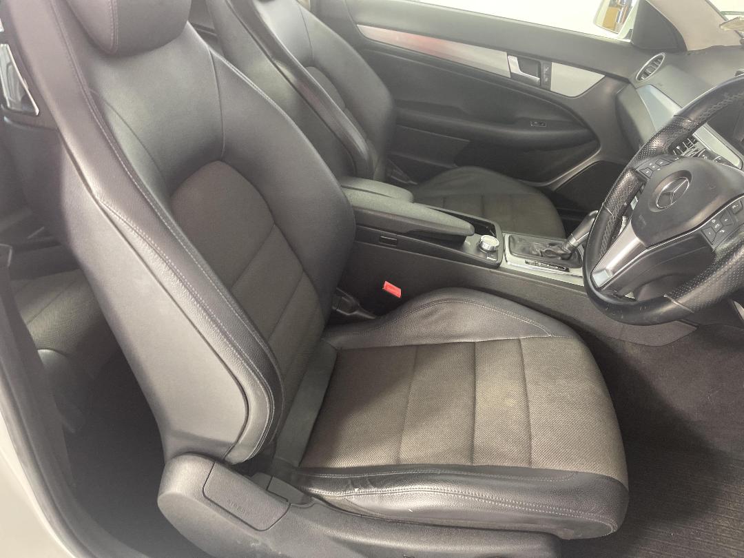 Photo '16' of Mercedes-Benz C180