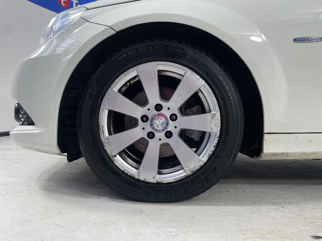 Photo '10' of Mercedes-Benz C180