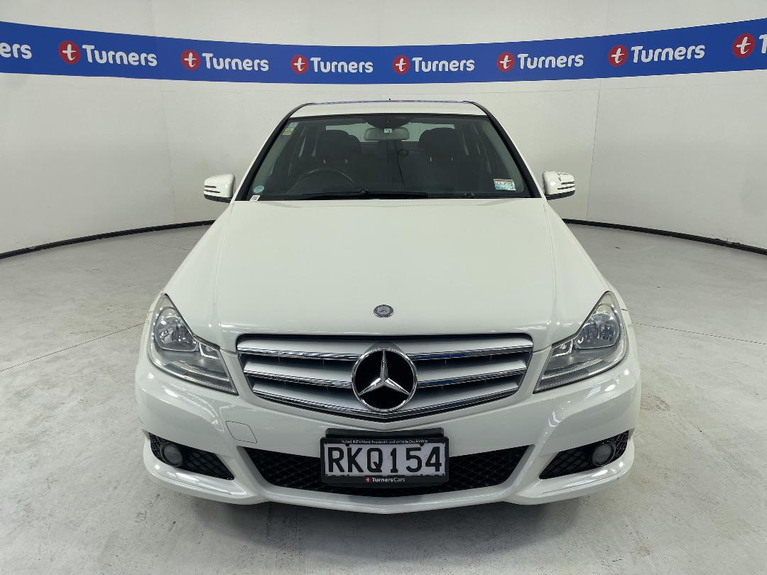 Photo '2' of Mercedes-Benz C180