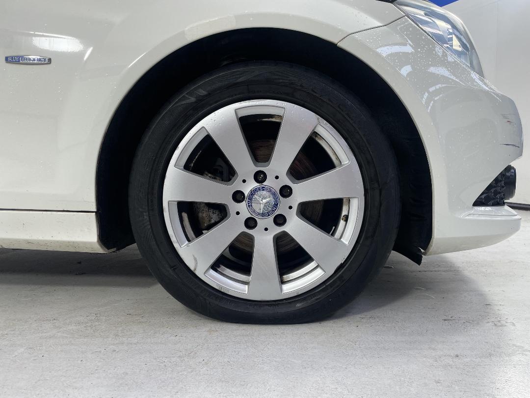 Photo '9' of Mercedes-Benz C180