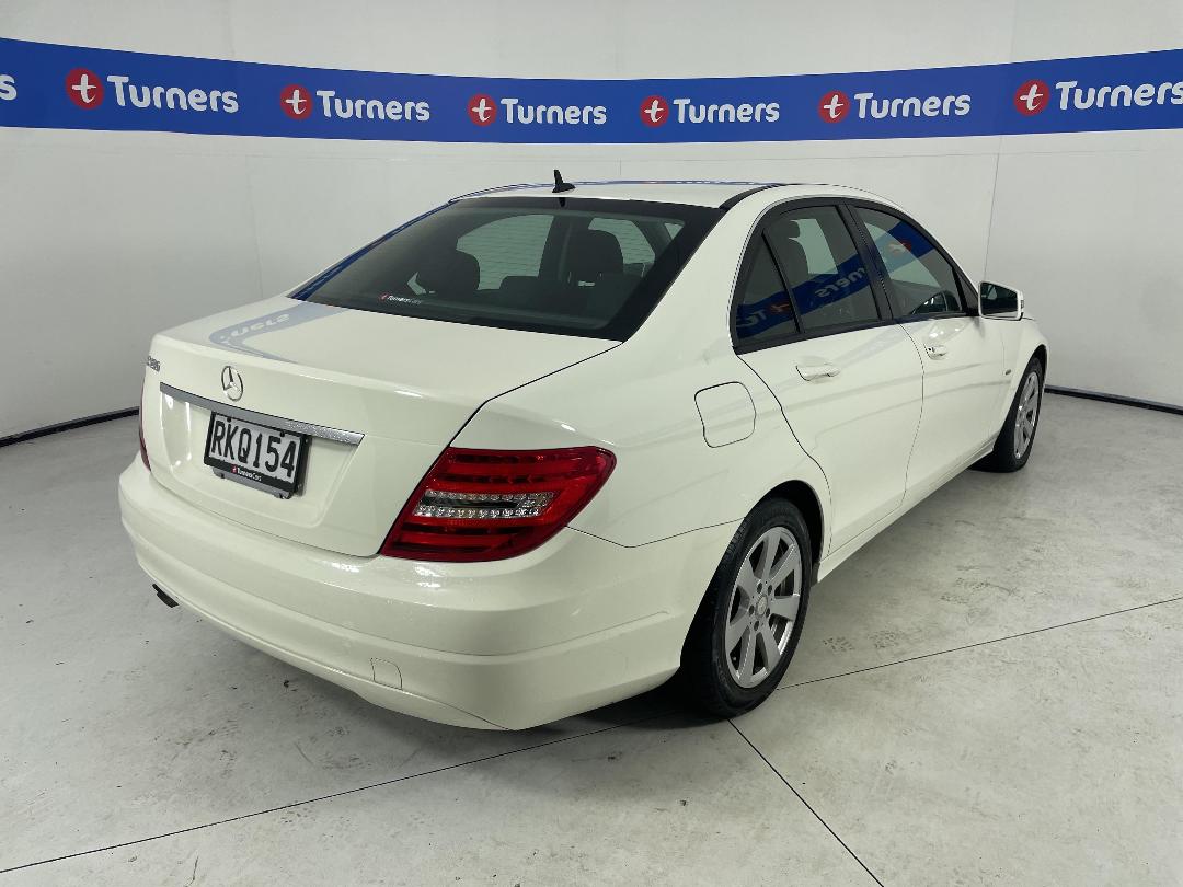 Photo '7' of Mercedes-Benz C180