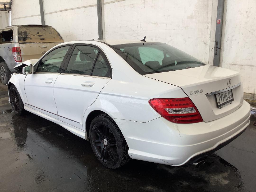 Photo '6' of Mercedes-Benz C180 Photo '6' of Mercedes-Benz C180