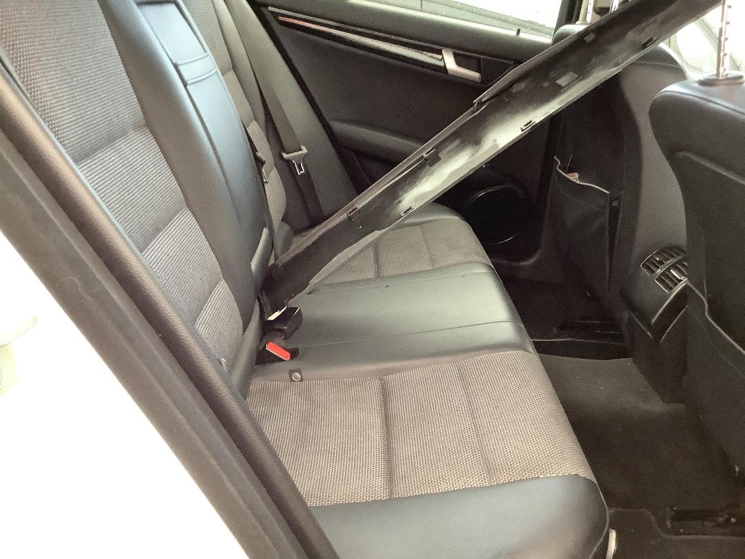 Photo '8' of Mercedes-Benz C180 Photo '8' of Mercedes-Benz C180