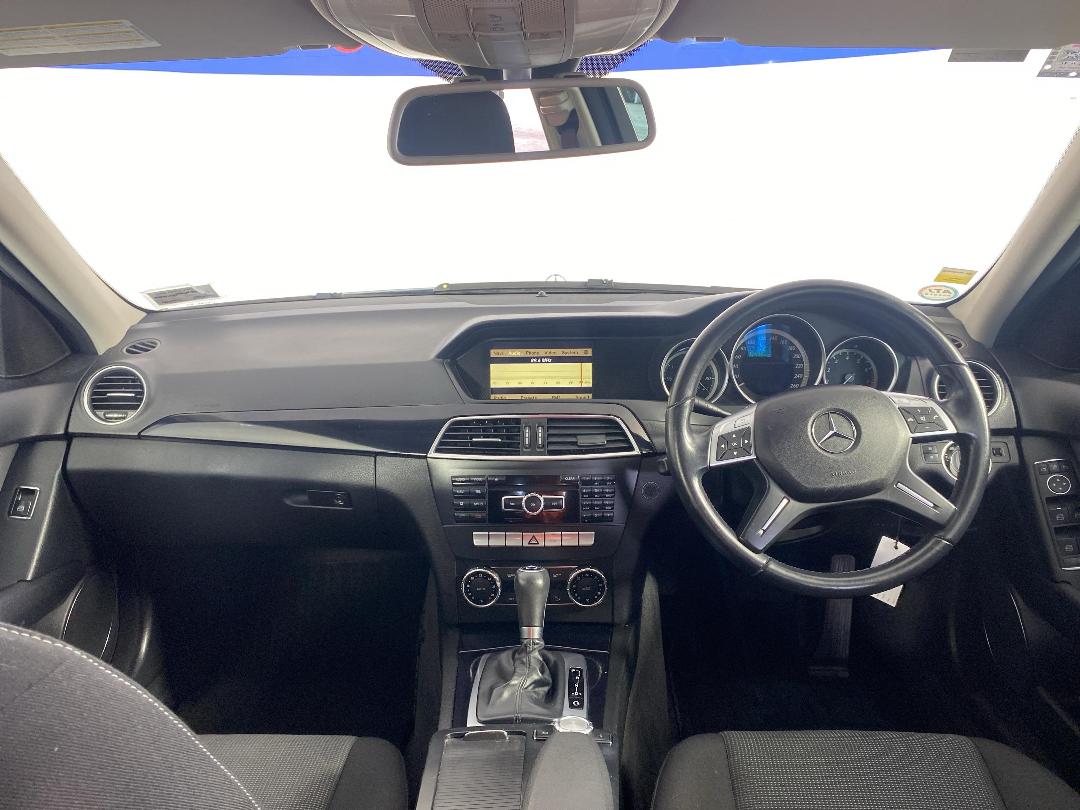 Photo '17' of Mercedes-Benz C200