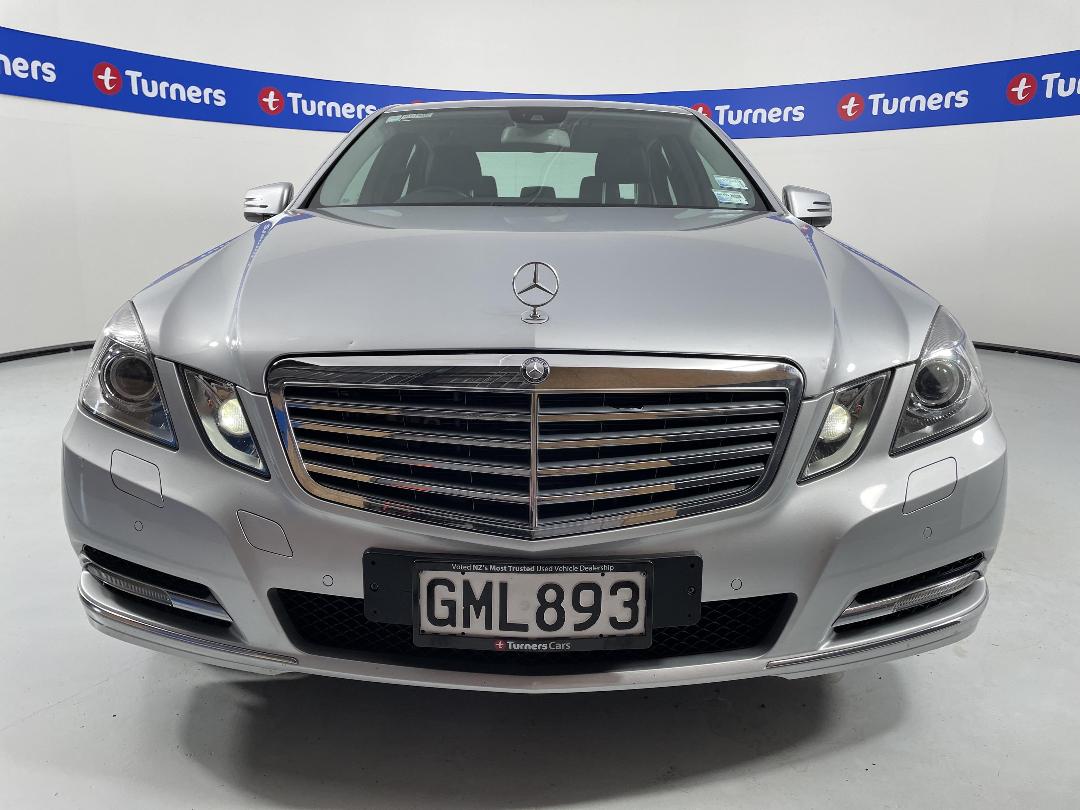 Photo '2' of Mercedes-Benz E-Class