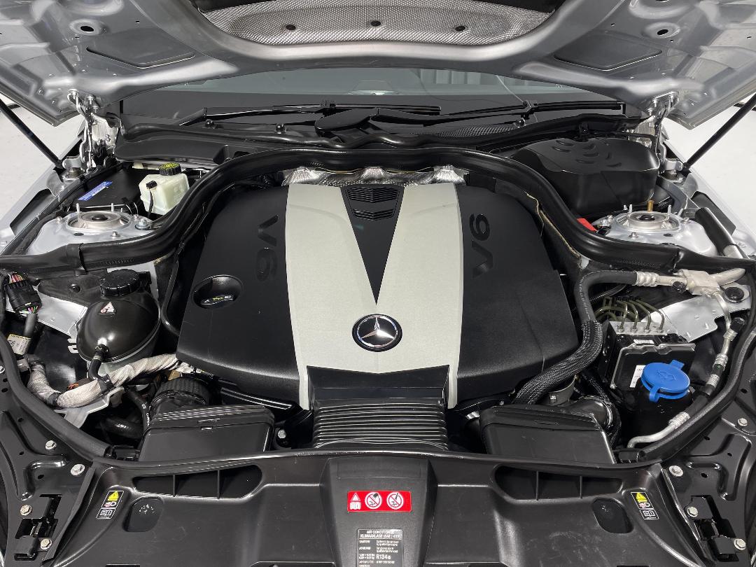 Photo '13' of Mercedes-Benz E-Class