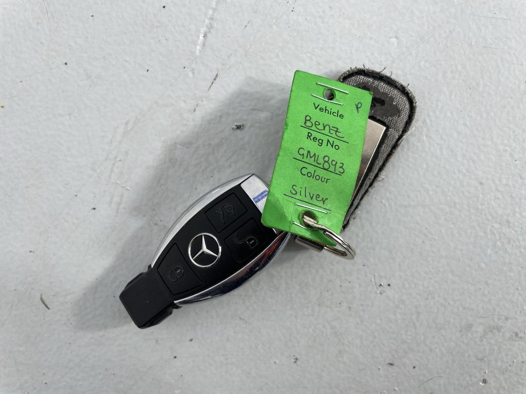 Photo '22' of Mercedes-Benz E-Class