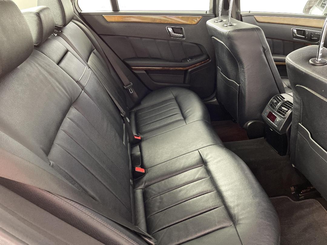 Photo '20' of Mercedes-Benz E-Class