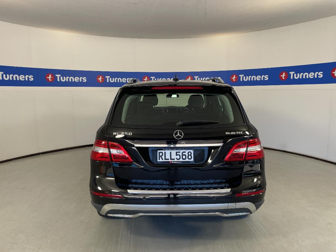 Photo '6' of Mercedes-Benz M-Class