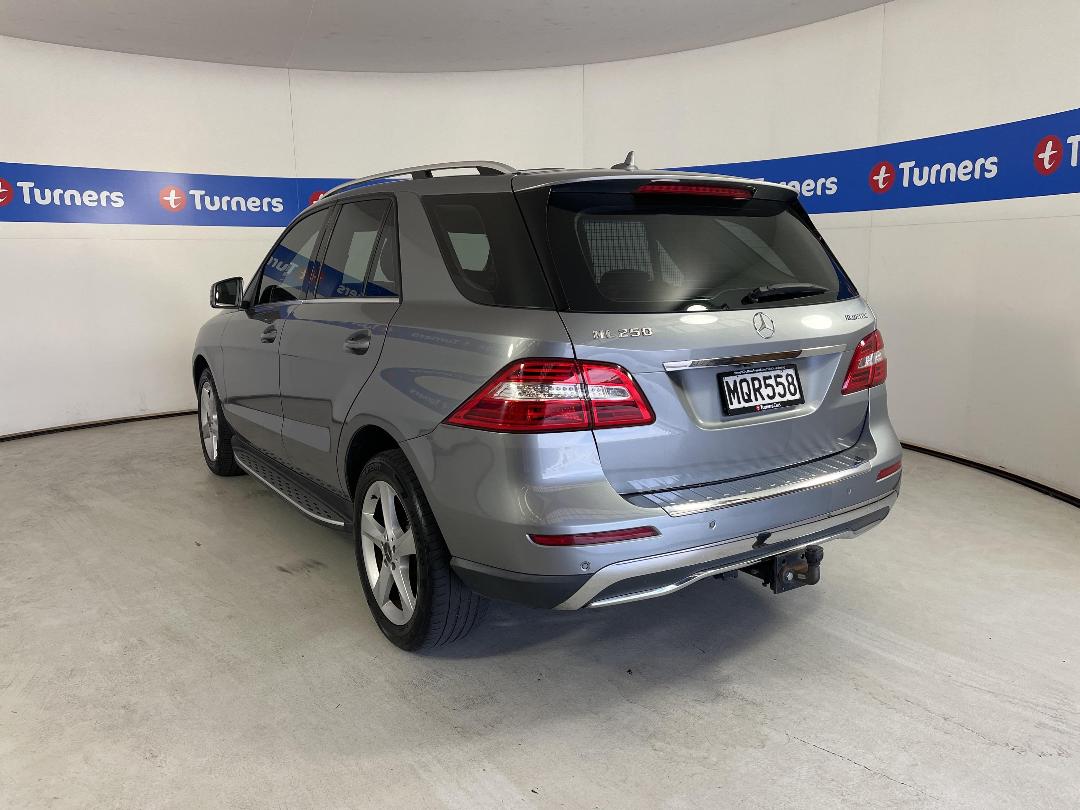 Photo '5' of Mercedes-Benz M-Class Photo '5' of Mercedes-Benz M-Class