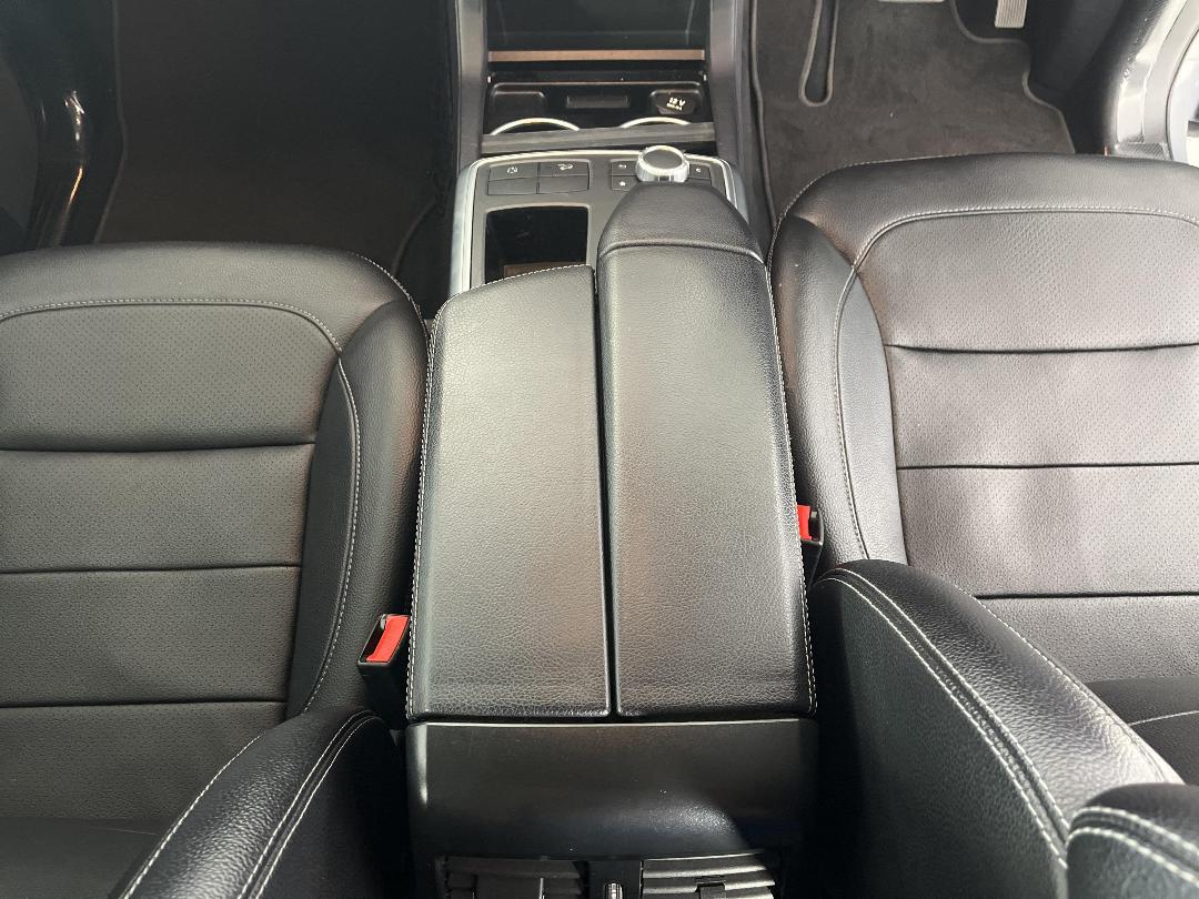 Photo '18' of Mercedes-Benz M-Class Photo '18' of Mercedes-Benz M-Class