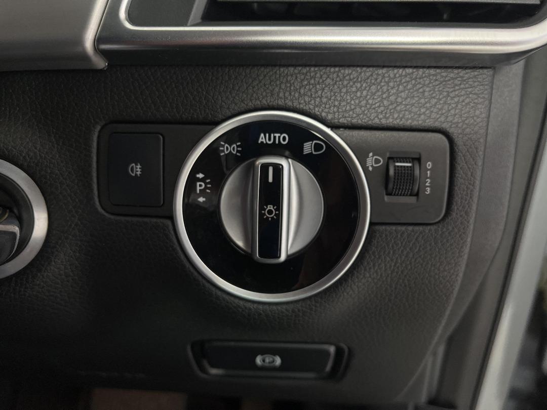 Photo '25' of Mercedes-Benz M-Class Photo '25' of Mercedes-Benz M-Class