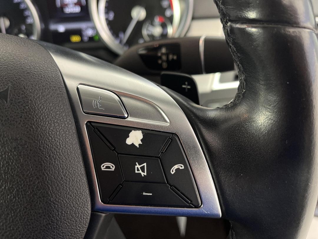 Photo '26' of Mercedes-Benz M-Class Photo '26' of Mercedes-Benz M-Class