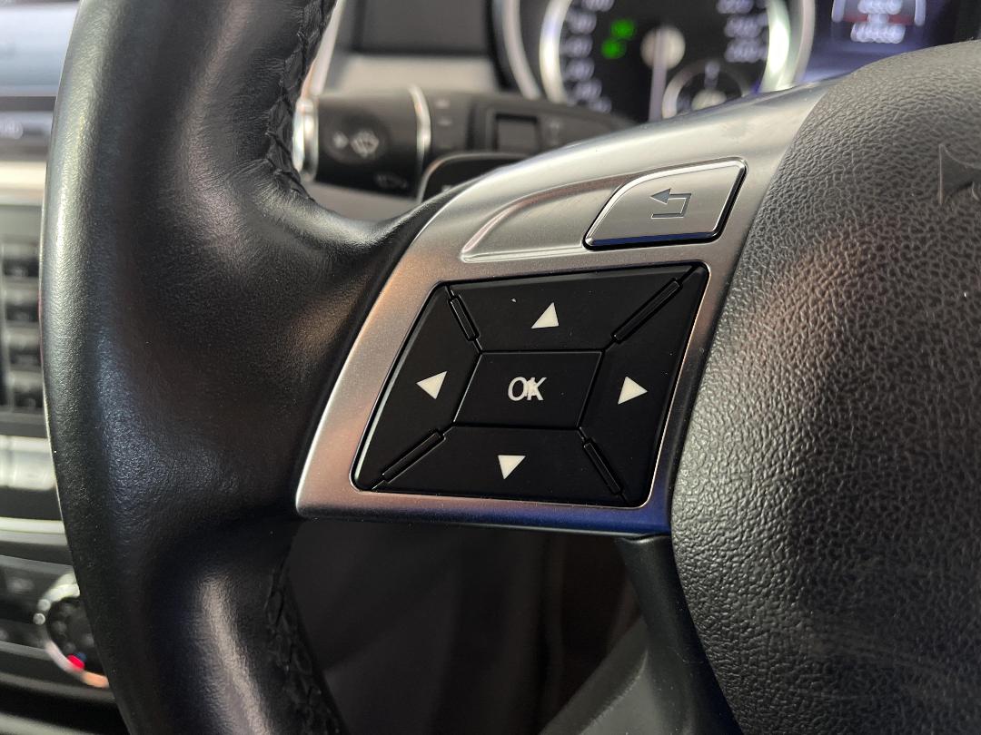 Photo '27' of Mercedes-Benz M-Class Photo '27' of Mercedes-Benz M-Class