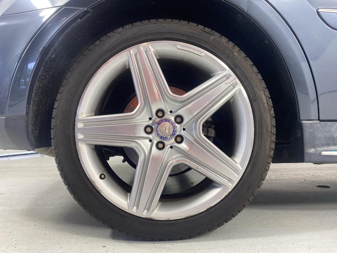 Photo '12' of Mercedes-Benz M-Class