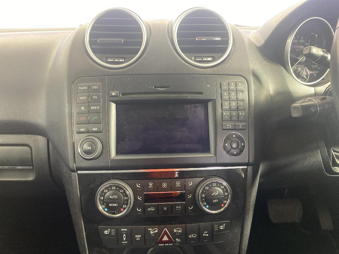 Photo '18' of Mercedes-Benz M-Class