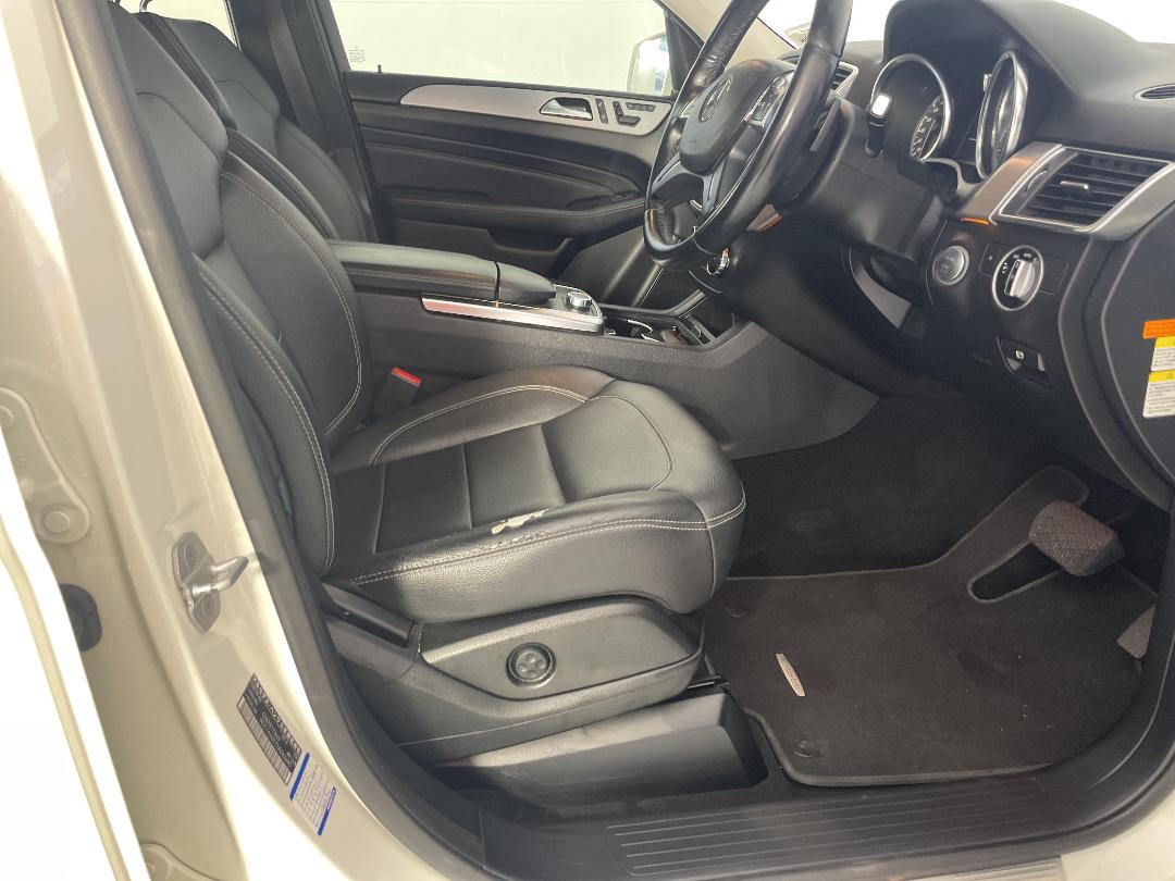 Photo '16' of Mercedes-Benz Ml350