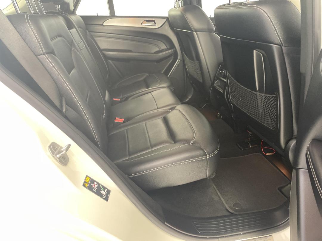 Photo '20' of Mercedes-Benz Ml350