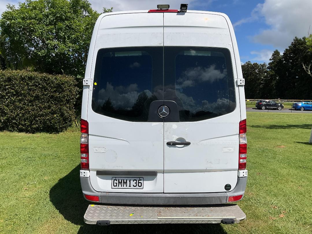 Photo '5' of Mercedes-Benz Sprinter VAN 313 CDI 4325L Ambulance