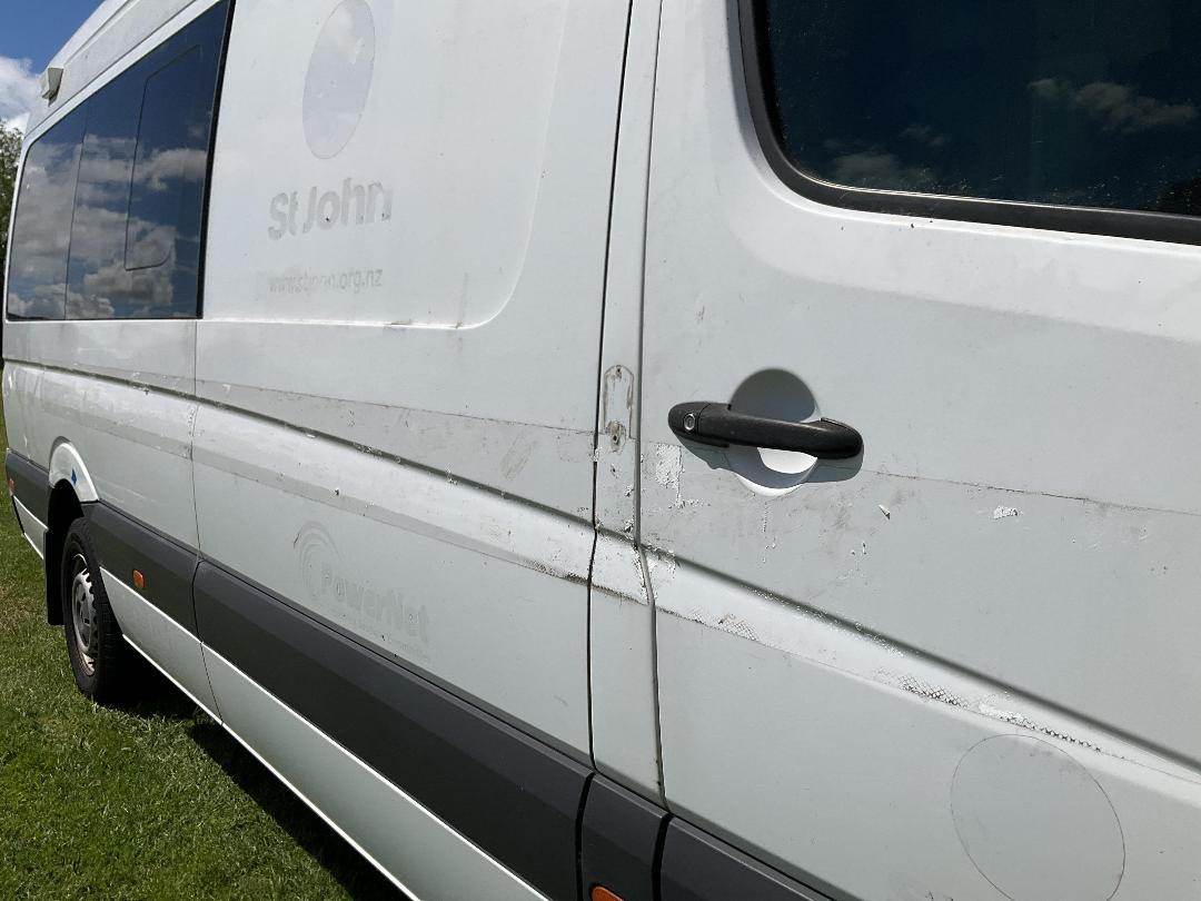 Photo '44' of Mercedes-Benz Sprinter VAN 313 CDI 4325L Ambulance