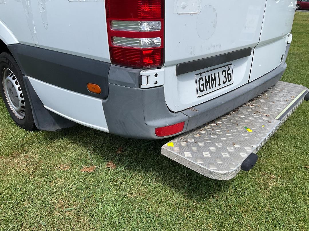 Photo '36' of Mercedes-Benz Sprinter VAN 313 CDI 4325L Ambulance