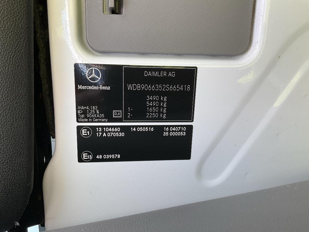 Photo '51' of Mercedes-Benz Sprinter VAN 313 CDI 4325L Ambulance