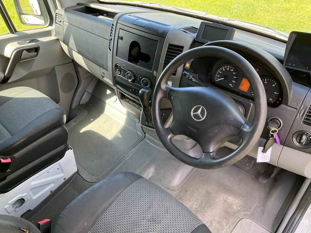 Photo '13' of Mercedes-Benz Sprinter VAN 313 CDI 4325L Ambulance