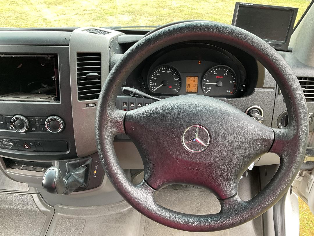 Photo '18' of Mercedes-Benz Sprinter C/C 319 CDI 3665 S Ambulance