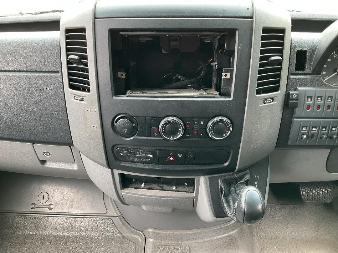 Photo '20' of Mercedes-Benz Sprinter C/C 319 CDI 3665 S Ambulance