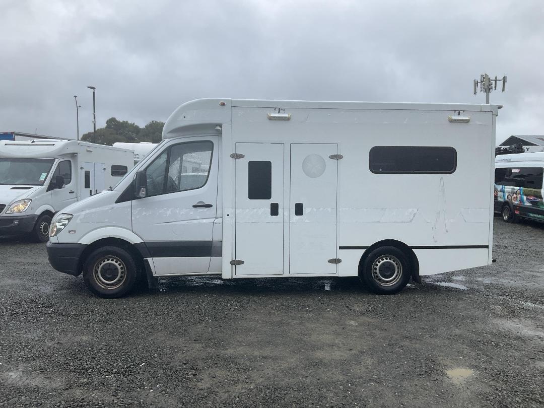 Photo '6' of Mercedes-Benz Sprinter C/C 319 CDI 3665 S Ambulance Photo '6' of Mercedes-Benz Sprinter C/C 319 CDI 3665 S Ambulance