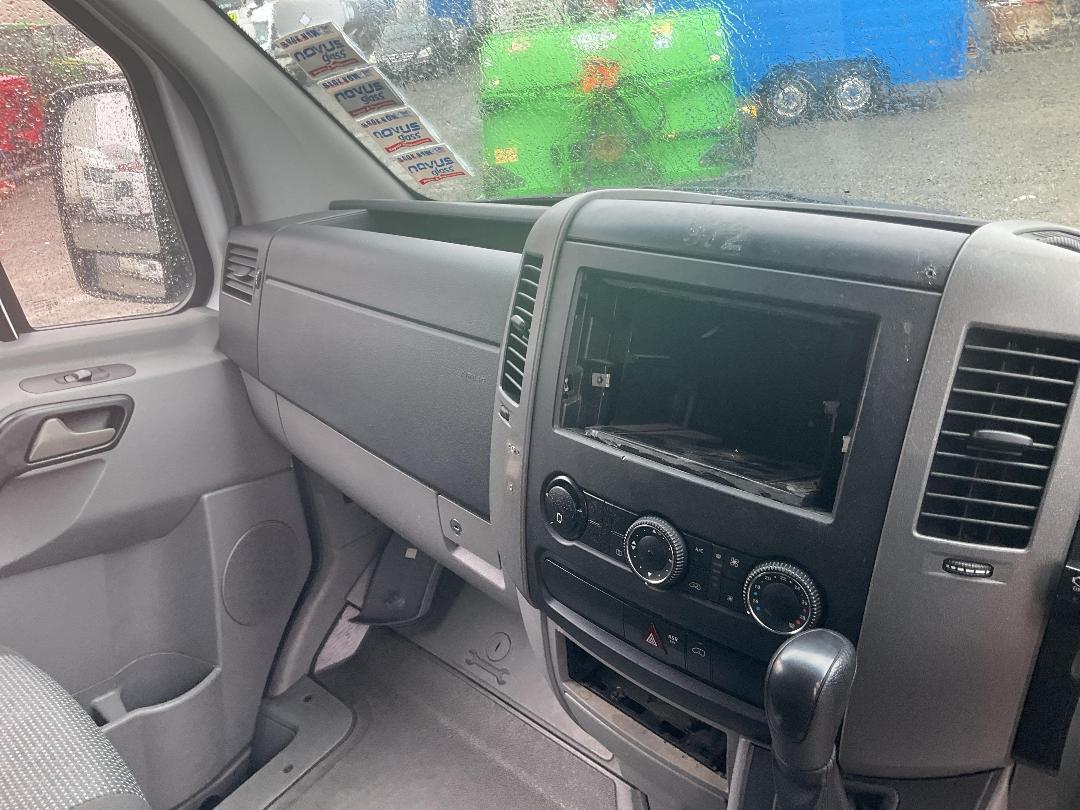 Photo '13' of Mercedes-Benz Sprinter C/C 319 CDI 3665 S Ambulance Photo '13' of Mercedes-Benz Sprinter C/C 319 CDI 3665 S Ambulance