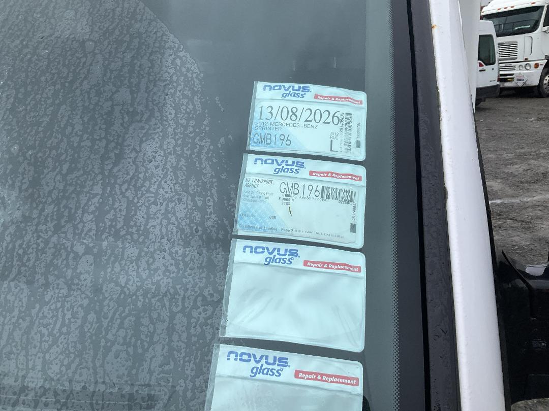 Photo '25' of Mercedes-Benz Sprinter C/C 319 CDI 3665 S Ambulance Photo '25' of Mercedes-Benz Sprinter C/C 319 CDI 3665 S Ambulance