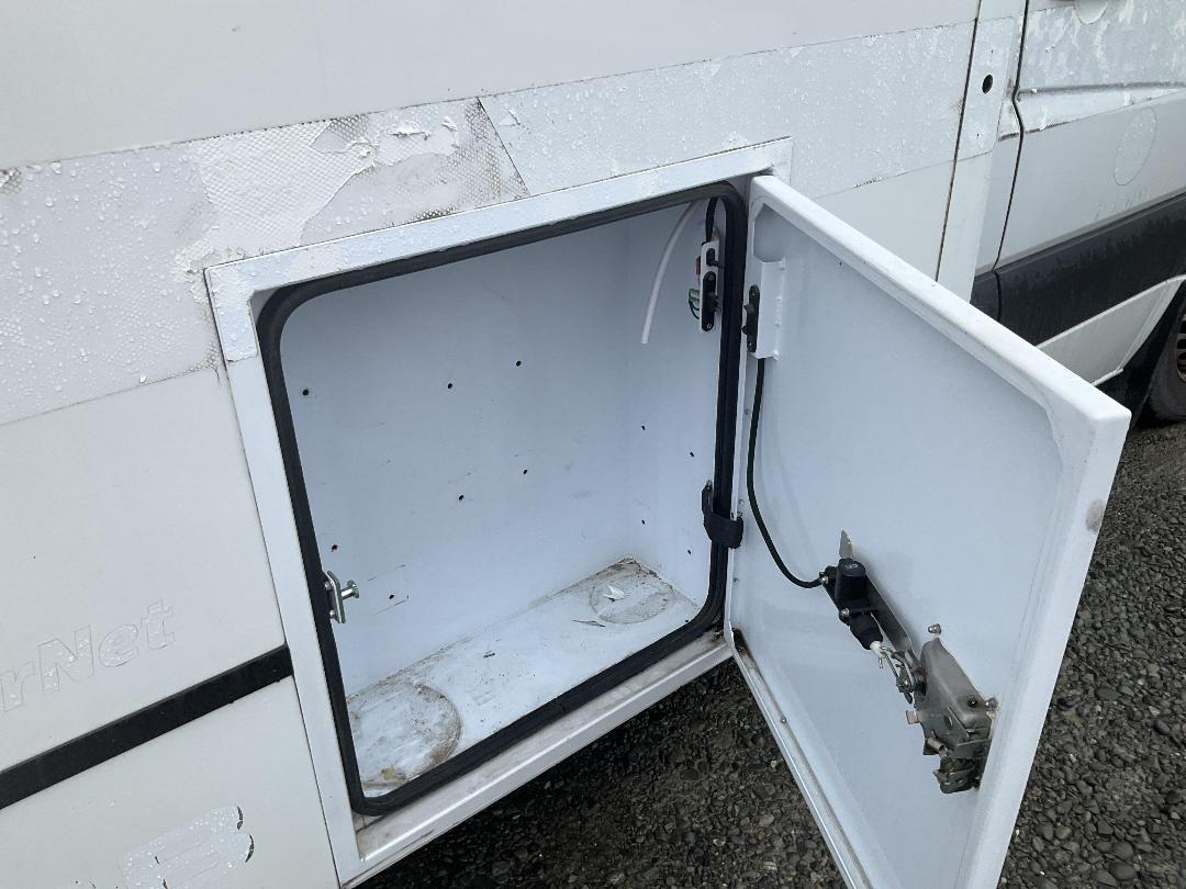 Photo '26' of Mercedes-Benz Sprinter C/C 319 CDI 3665 S Ambulance Photo '26' of Mercedes-Benz Sprinter C/C 319 CDI 3665 S Ambulance