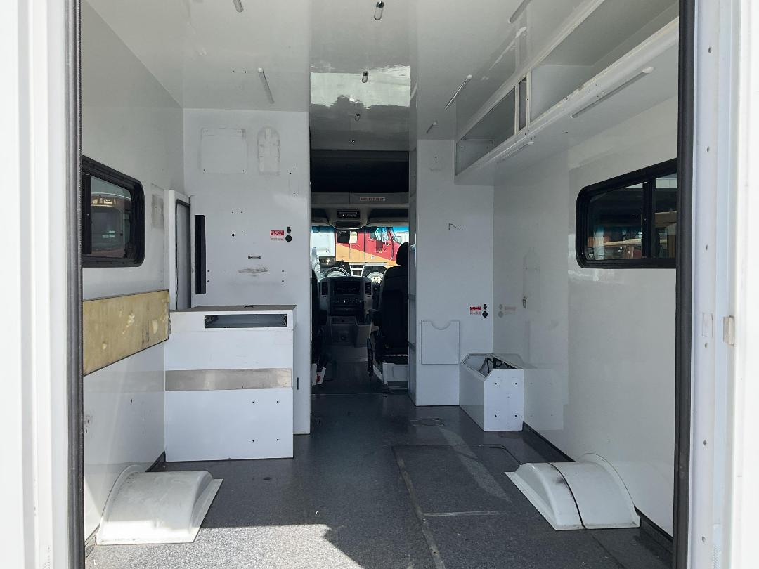 Photo '16' of Mercedes-Benz Sprinter C/C 319 CDI 3665 S Ambulance Photo '16' of Mercedes-Benz Sprinter C/C 319 CDI 3665 S Ambulance