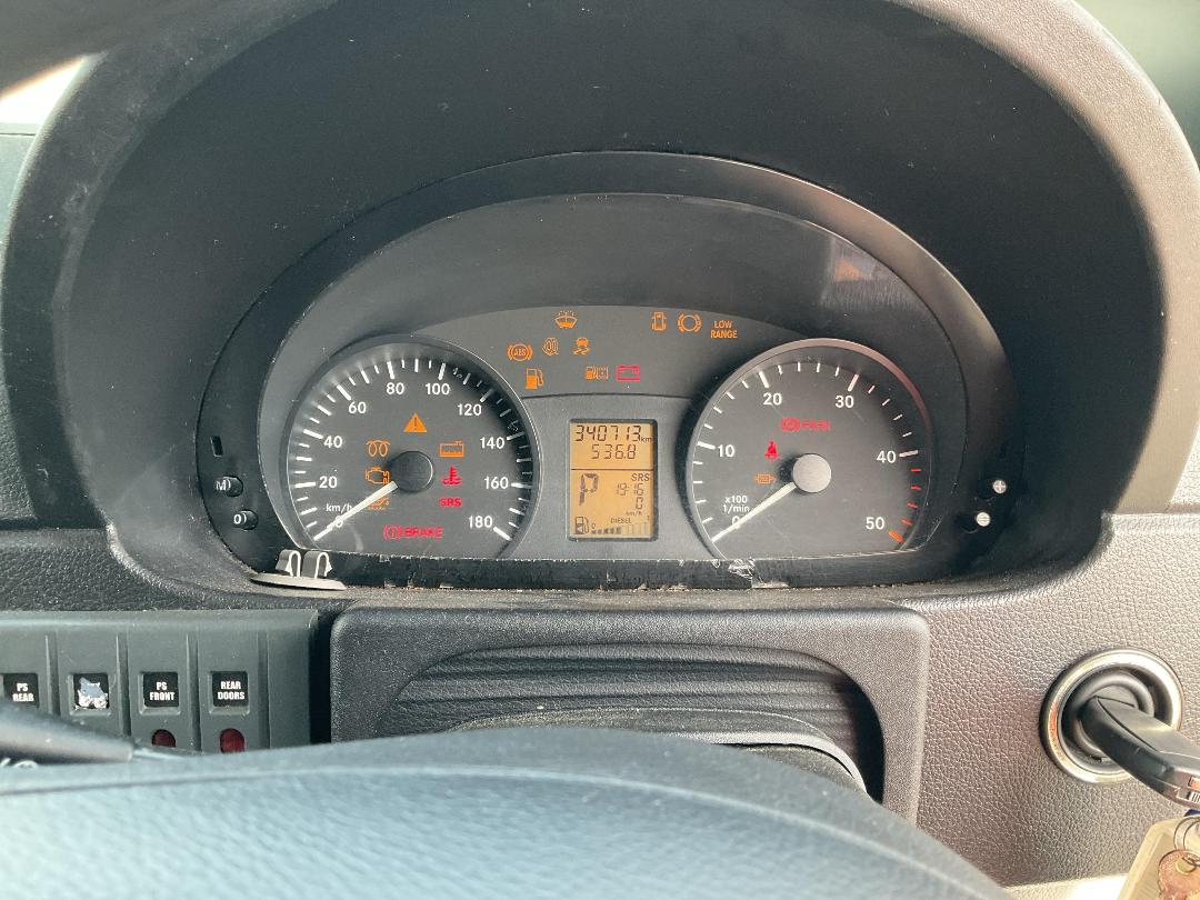 Photo '14' of Mercedes-Benz Sprinter C/C 319 CDI 3665 S Ambulance Photo '14' of Mercedes-Benz Sprinter C/C 319 CDI 3665 S Ambulance