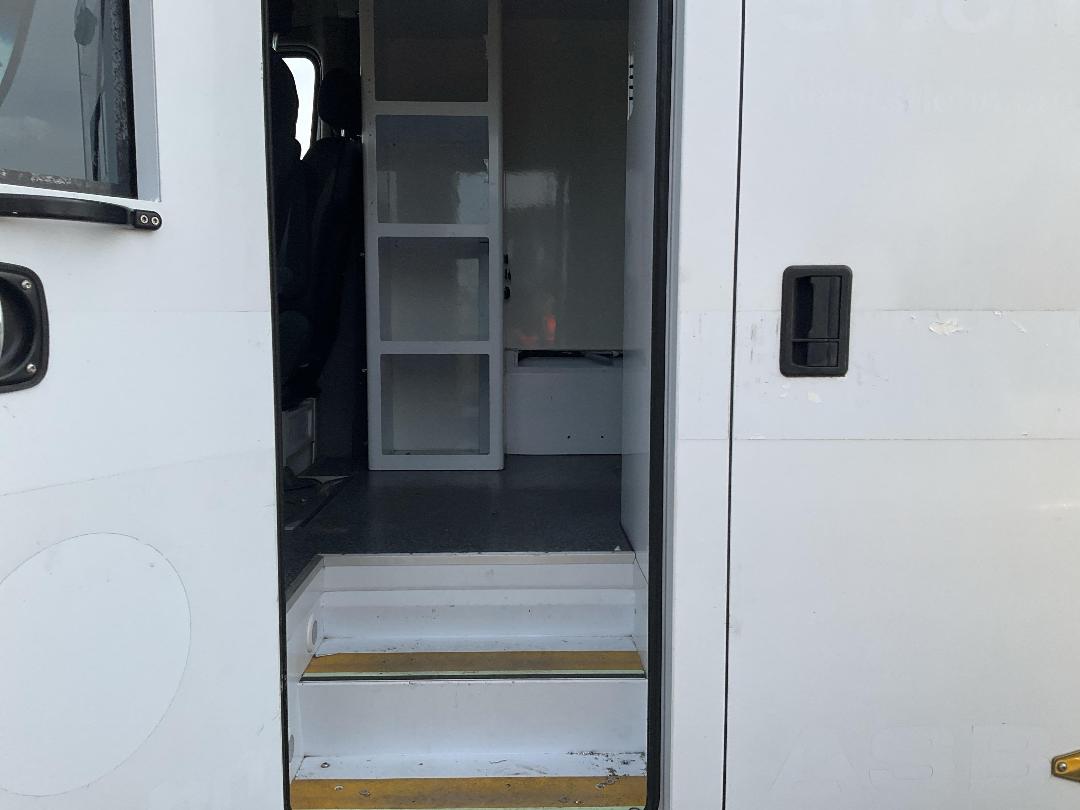 Photo '19' of Mercedes-Benz Sprinter C/C 319 CDI 3665 S Ambulance Photo '19' of Mercedes-Benz Sprinter C/C 319 CDI 3665 S Ambulance