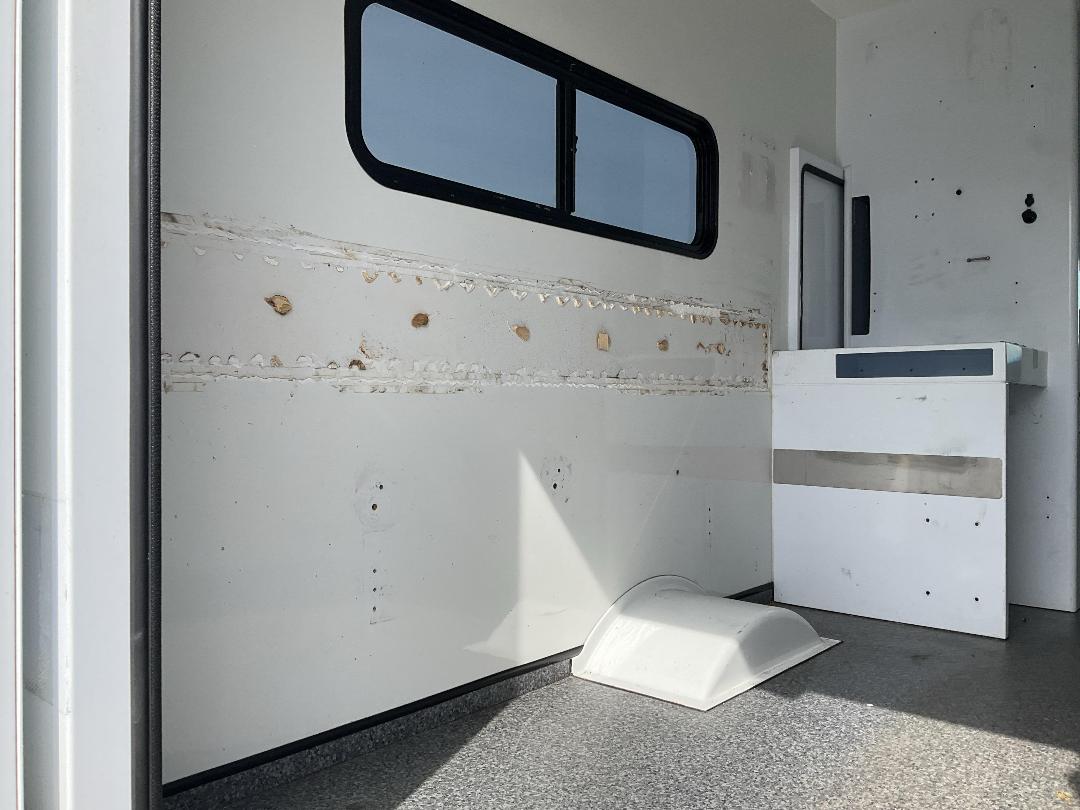 Photo '22' of Mercedes-Benz Sprinter C/C 319 CDI 3665 S Ambulance Photo '22' of Mercedes-Benz Sprinter C/C 319 CDI 3665 S Ambulance