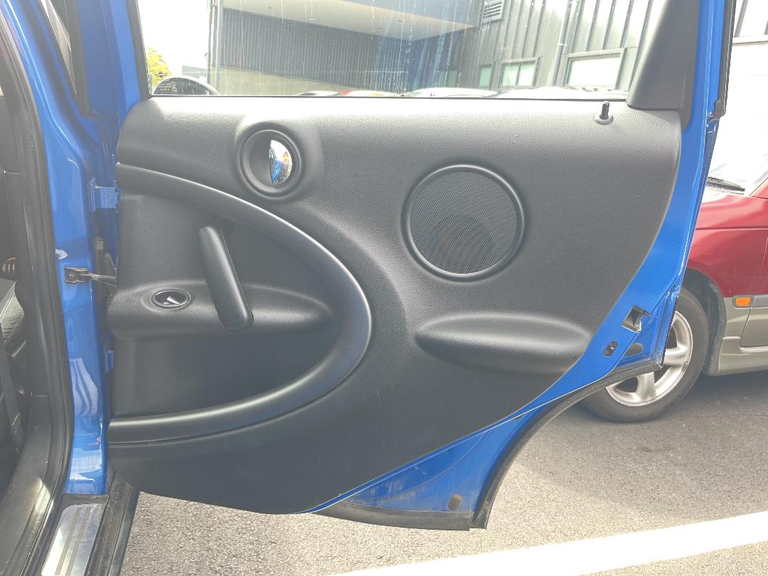 Photo '17' of Mini Cooper S Crossover Photo '17' of Mini Cooper S Crossover