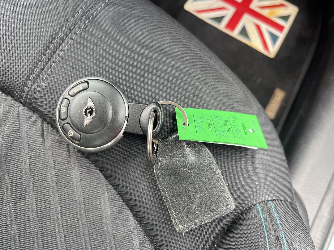 Photo '20' of Mini Cooper S Crossover Photo '20' of Mini Cooper S Crossover