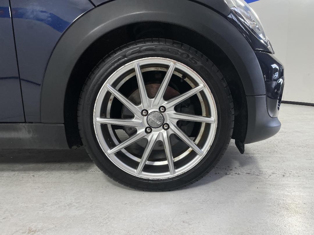 Photo '9' of Mini ONE