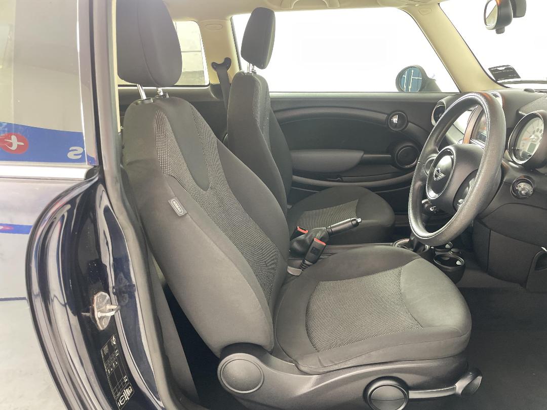 Photo '16' of Mini ONE