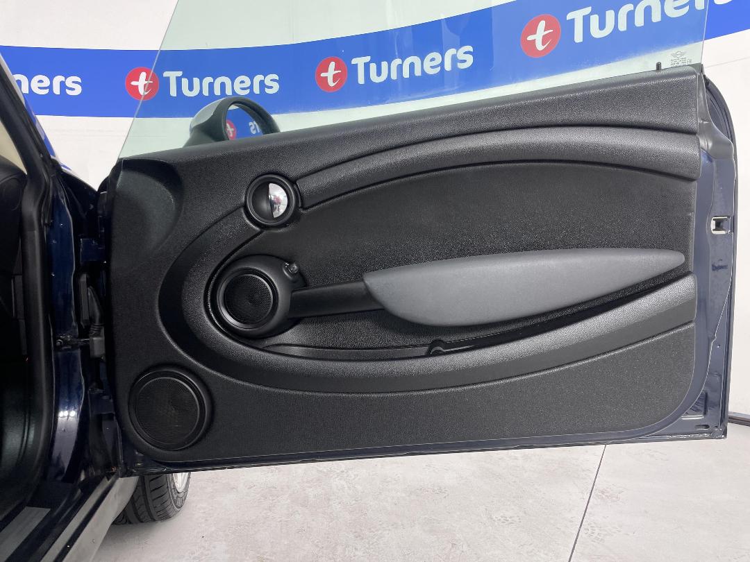 Photo '15' of Mini ONE