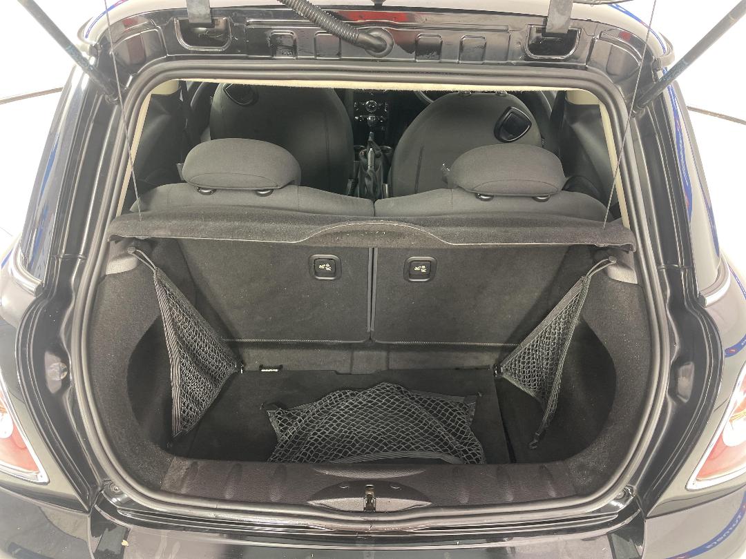 Photo '14' of Mini ONE