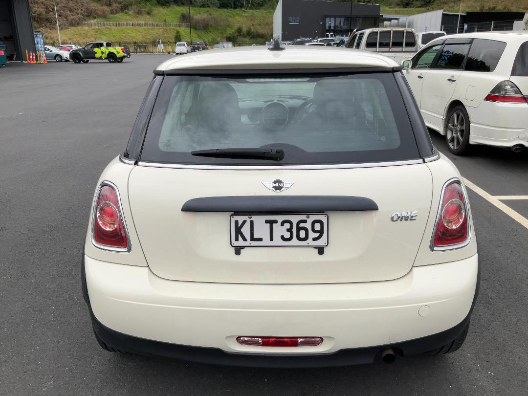 Photo '8' of Mini ONE