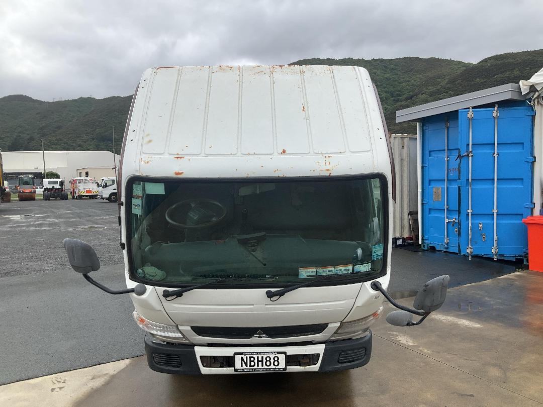 Photo '14' of Mitsubishi Canter Tipper