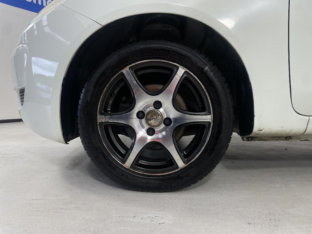 Photo '10' of Mitsubishi Colt